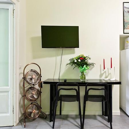 Ferienwohnung Cenisio & Sempione Cosy Flat Mailand Exterior foto